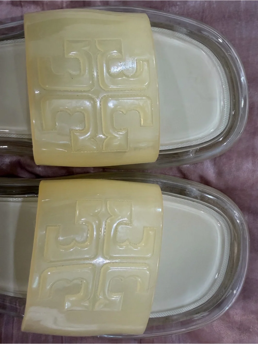 Tory Burch bubble jelly slides size 9B in clear!